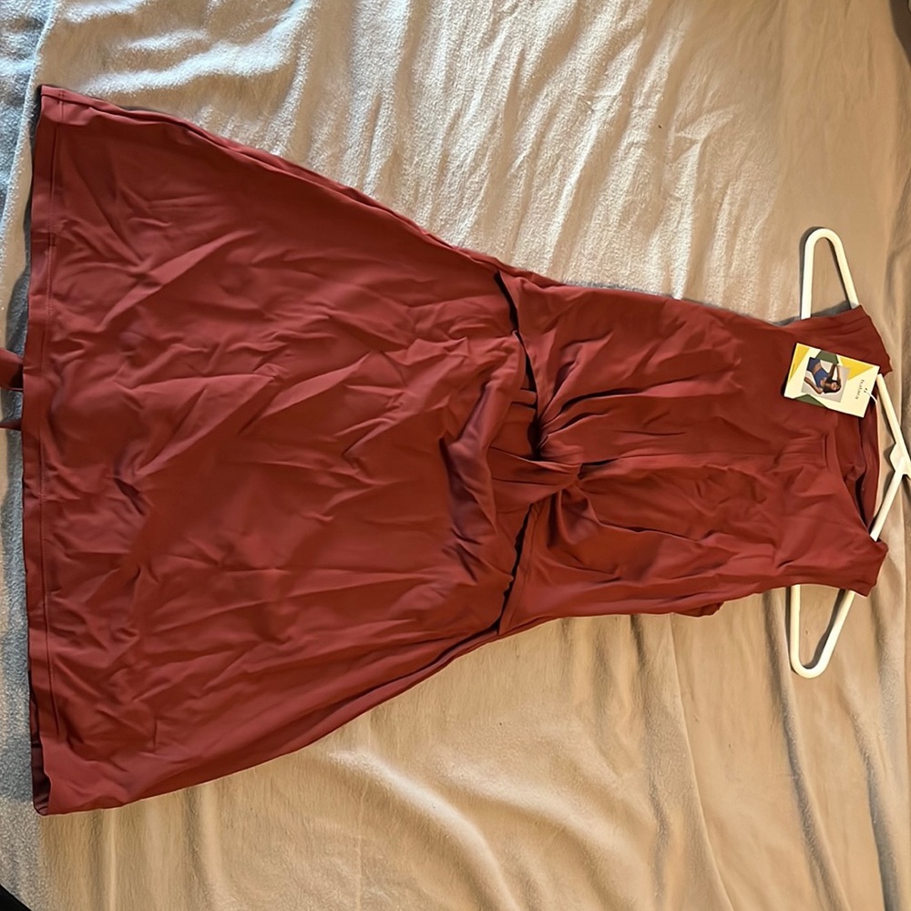 “In my feels every day” 2 piece activity dress size M color auburn red